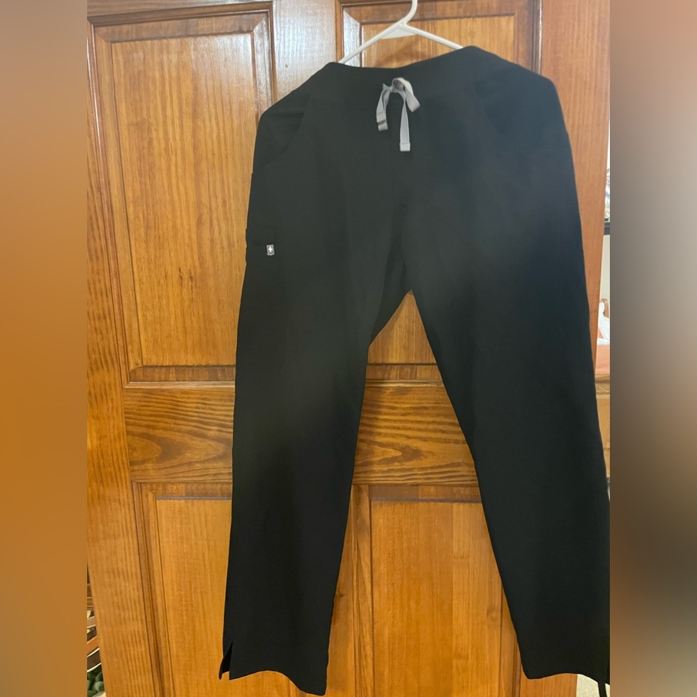 Figs Lade Cargo Scrub Pants